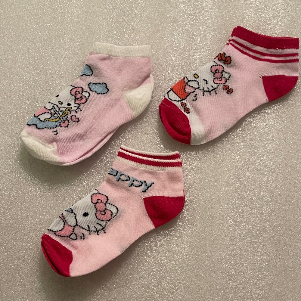 NWT SANRIO FOR HELLO KITTY 3 pr OF GIRLS SOCKS SZ LARGE